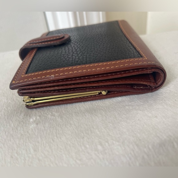 Coach Sheridan Vintage pebbled leather kiss lock Wallet. - Picture 4 of 13